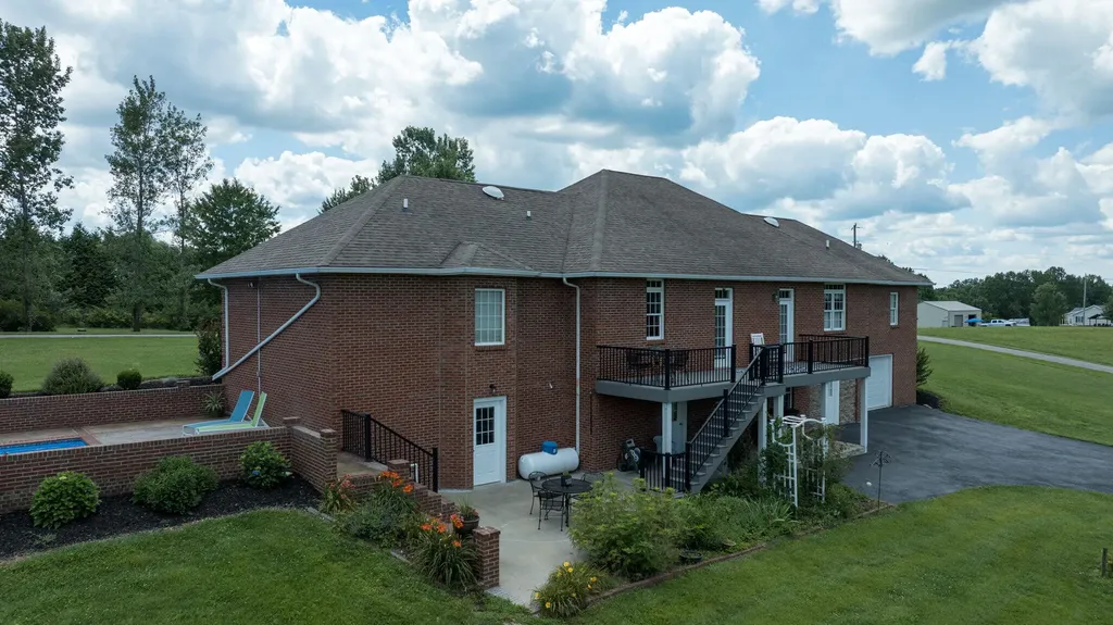 320 Alice Roy Road Windsor KY 42565
