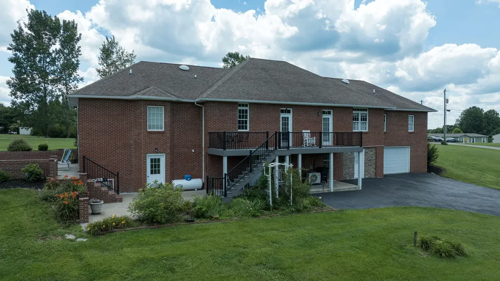 320 Alice Roy Road Windsor KY 42565