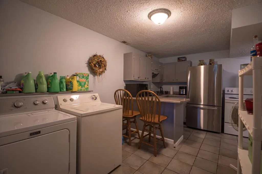 320 Alice Roy Road Windsor KY 42565