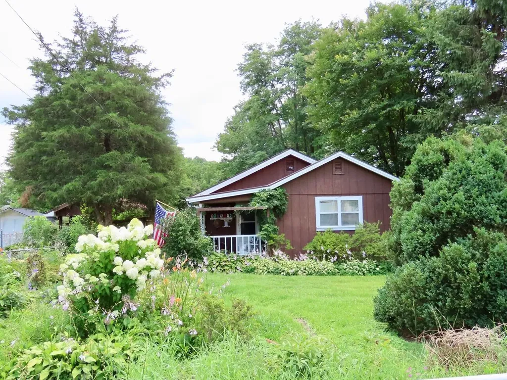 13 Sanderlin Drive Corbin KY 40701