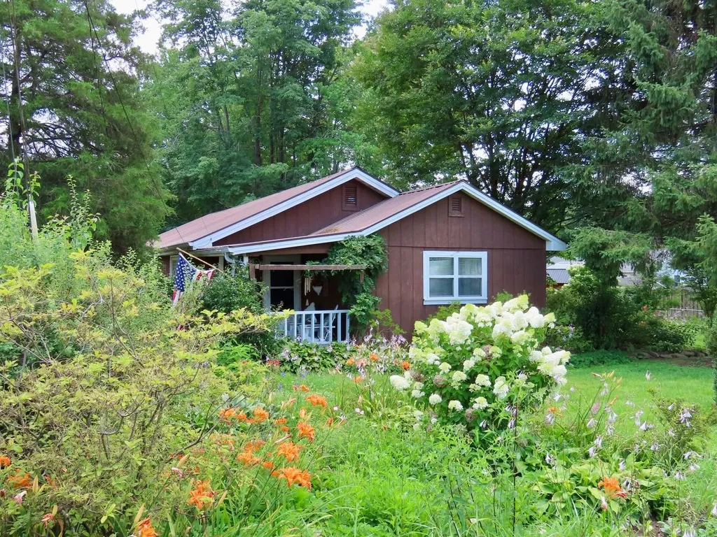 13 Sanderlin Drive Corbin KY 40701