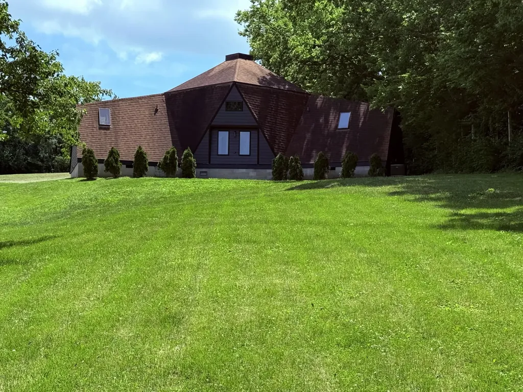 1989 Greentree Drive Richmond KY 40475