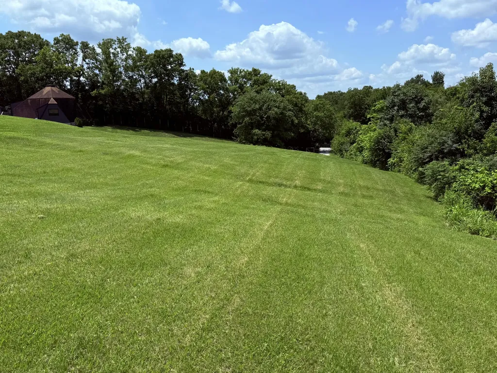 1989 Greentree Drive Richmond KY 40475