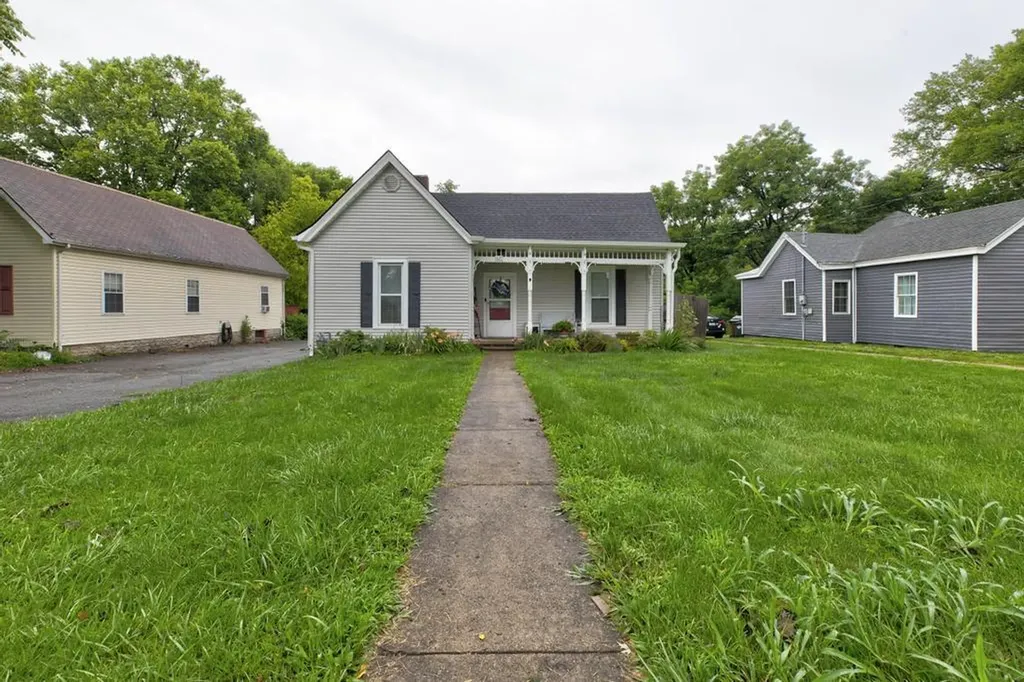 1627 Cypress Street Paris KY 40361
