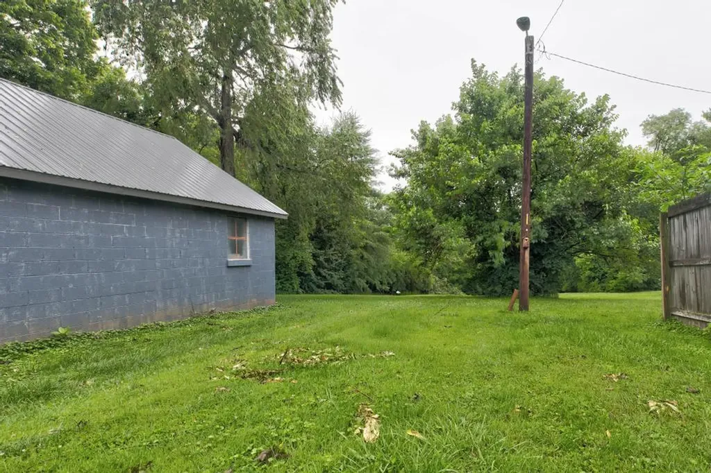 1627 Cypress Street Paris KY 40361