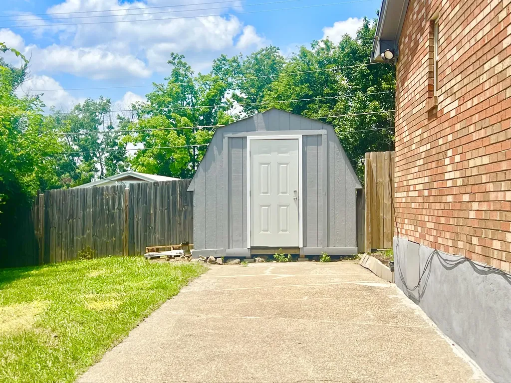 3501 Gunbow Court Lexington KY 40517