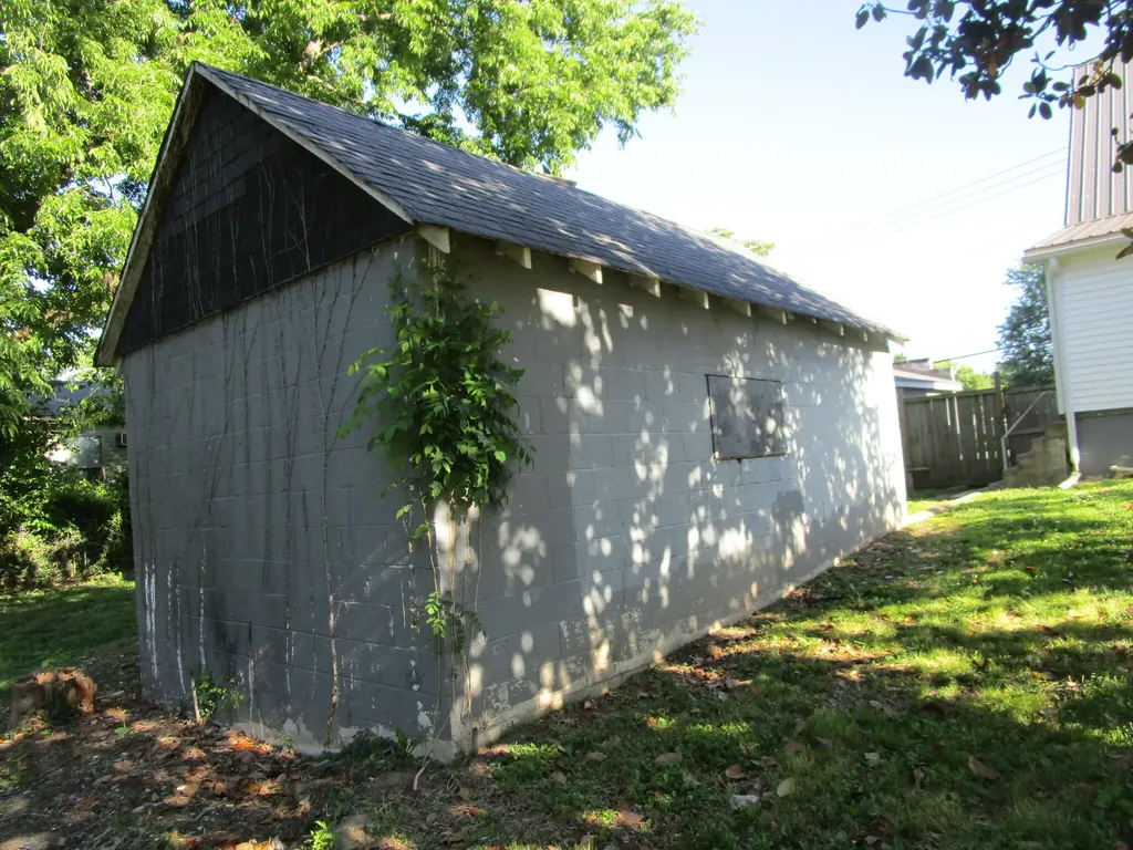 698 W Jefferson Street Berea KY 40403