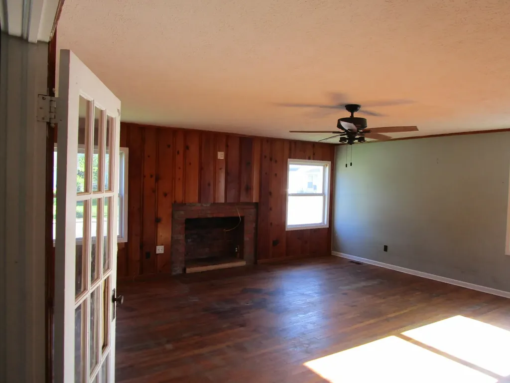 698 W Jefferson Street Berea KY 40403
