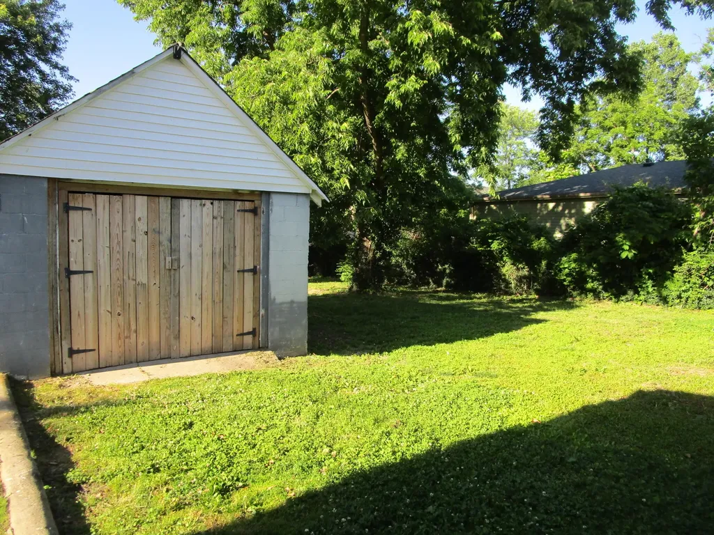 698 W Jefferson Street Berea KY 40403