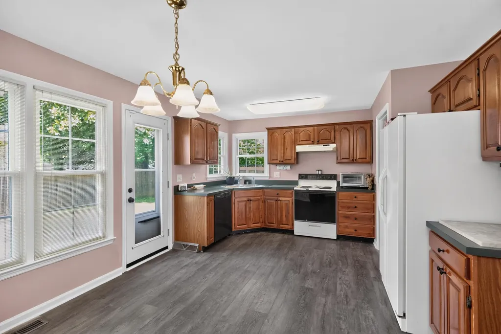 3129 Comanche Trail Lexington KY 40503