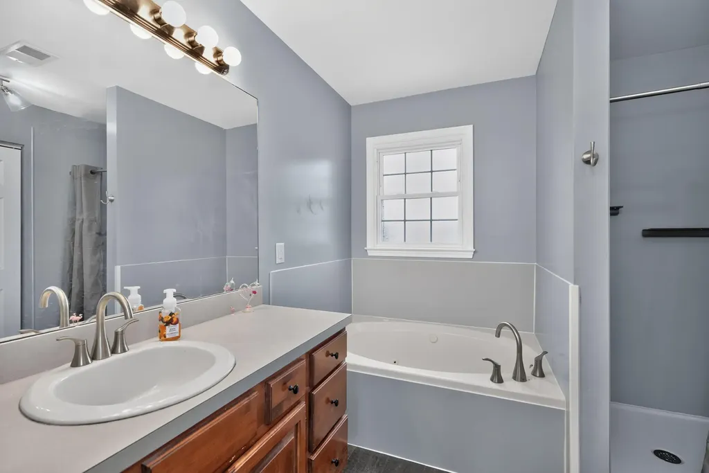 3129 Comanche Trail Lexington KY 40503