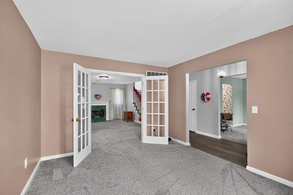 3129 Comanche Trail Lexington KY 40503