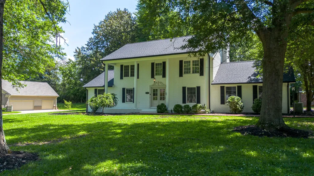 1569 Bellemeade Drive Mayfield KY 42066