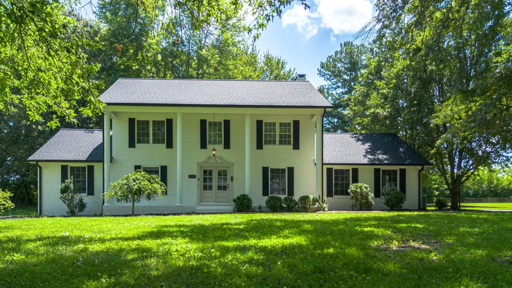 1569 Bellemeade Drive Mayfield KY 42066