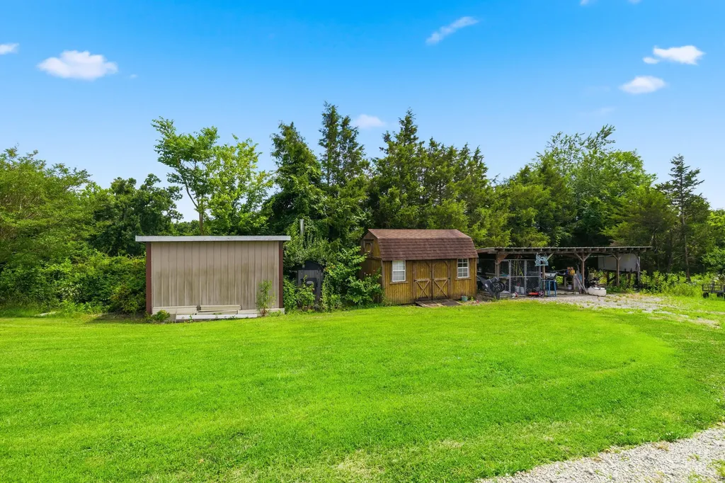 150-182 Combest Drive Columbia KY 42728