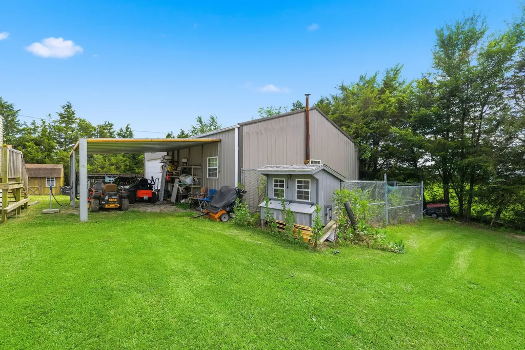 150-182 Combest Drive Columbia KY 42728