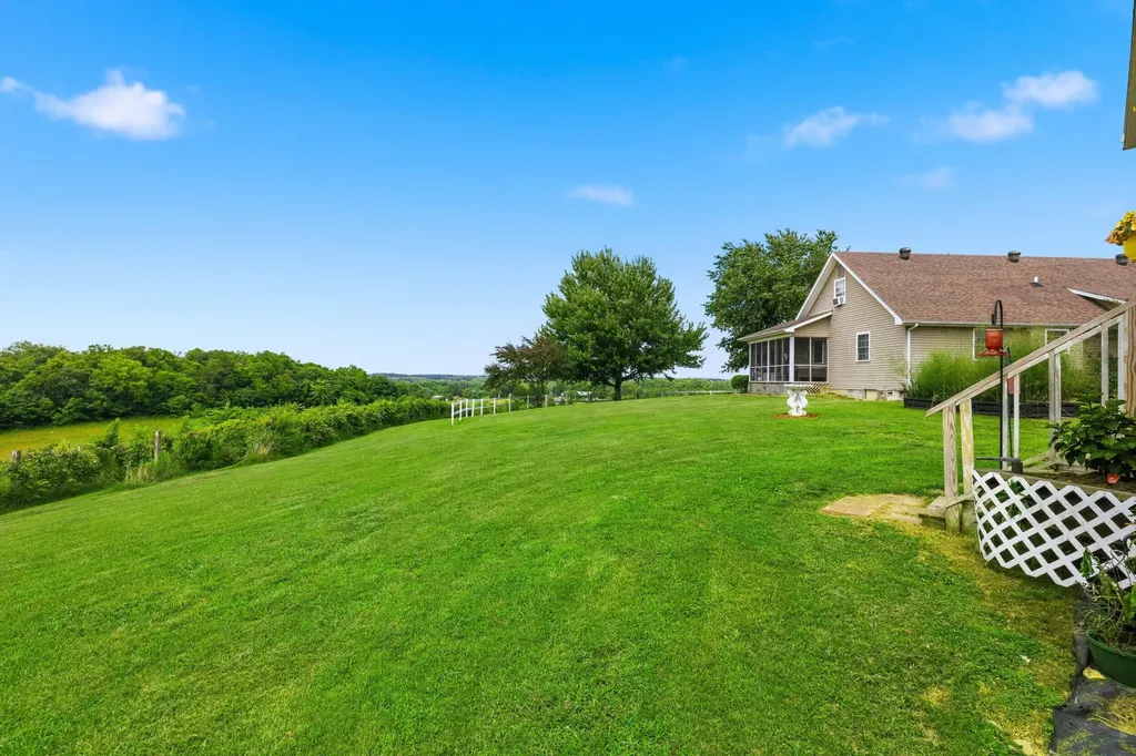 150-182 Combest Drive Columbia KY 42728