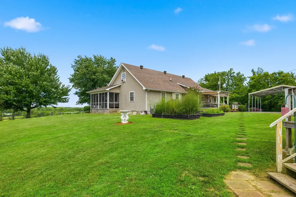 150-182 Combest Drive Columbia KY 42728