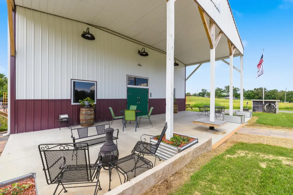 150-182 Combest Drive Columbia KY 42728