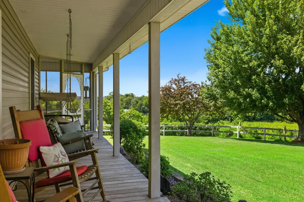 150-182 Combest Drive Columbia KY 42728