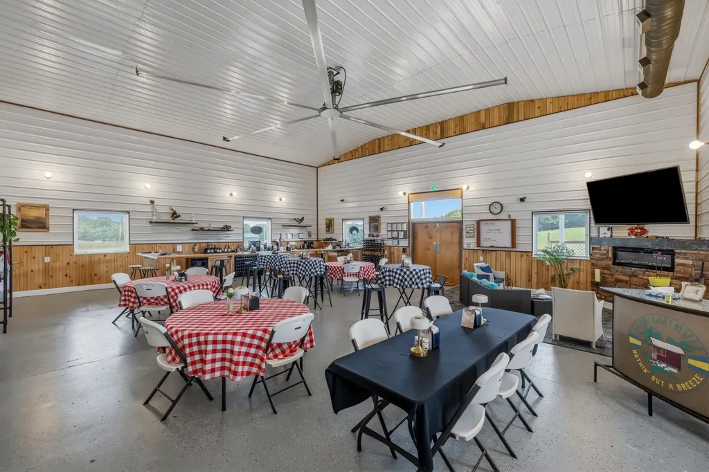 150-182 Combest Drive Columbia KY 42728