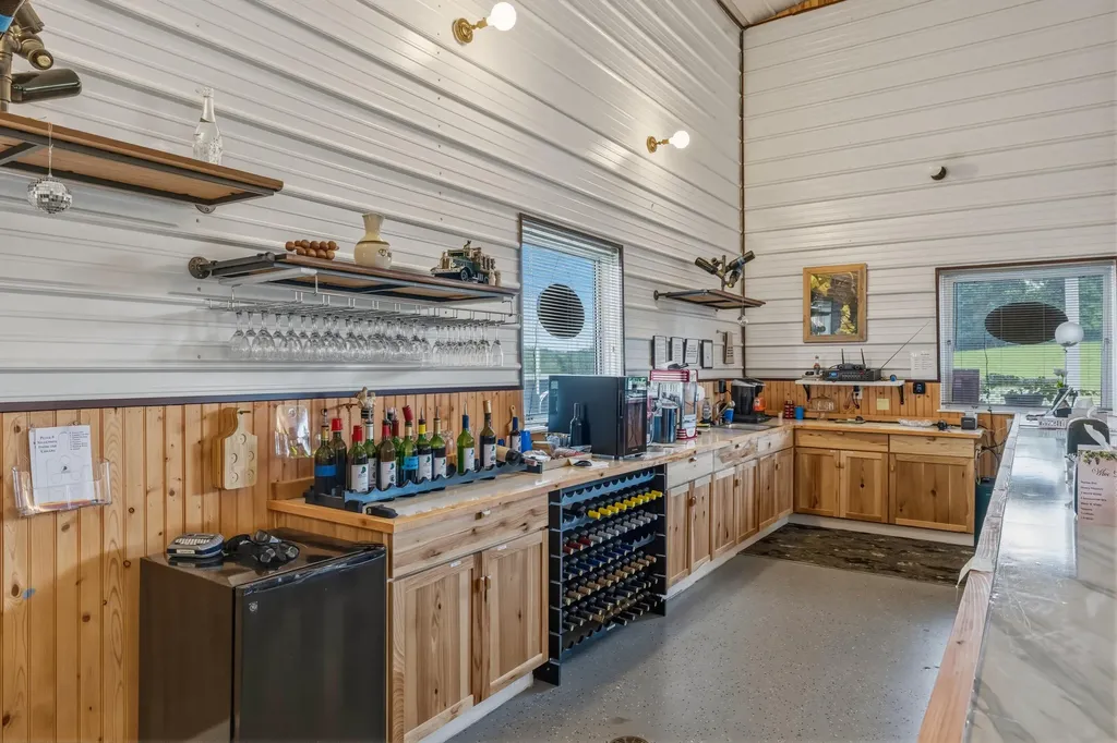 150-182 Combest Drive Columbia KY 42728