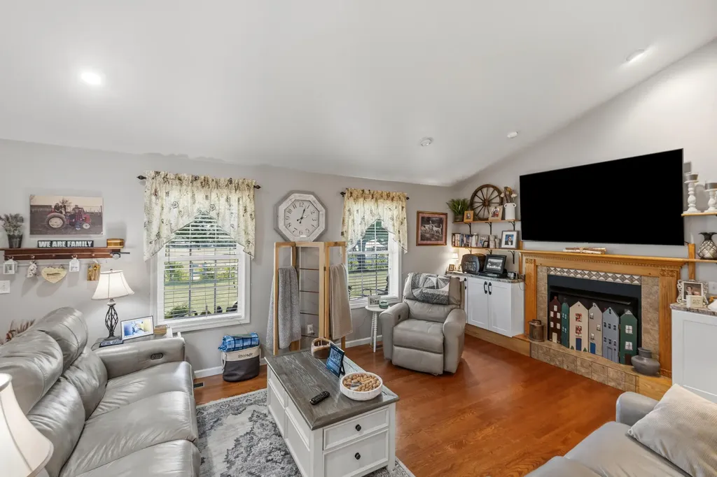 150-182 Combest Drive Columbia KY 42728