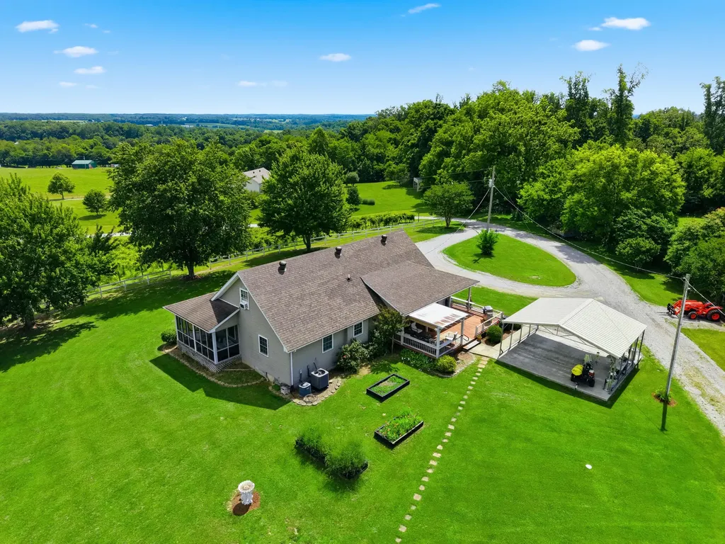 150-182 Combest Drive Columbia KY 42728