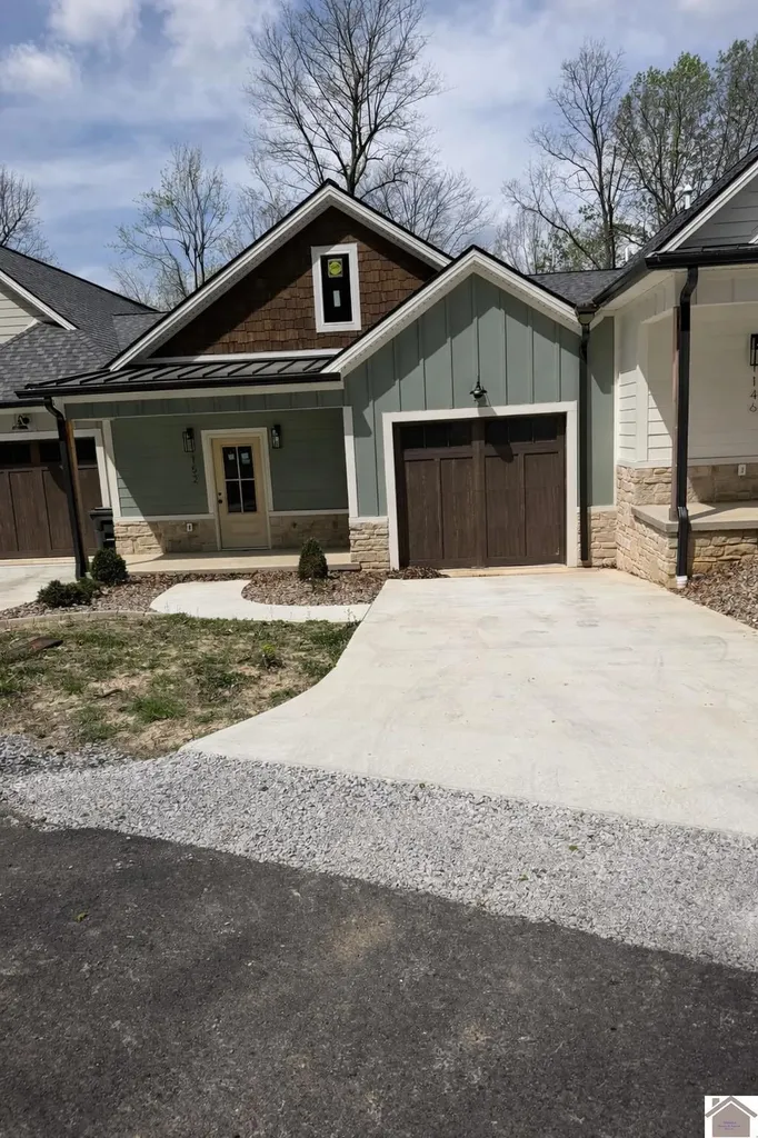 1152 Eagle Rest Drive Grand Rivers KY 42045