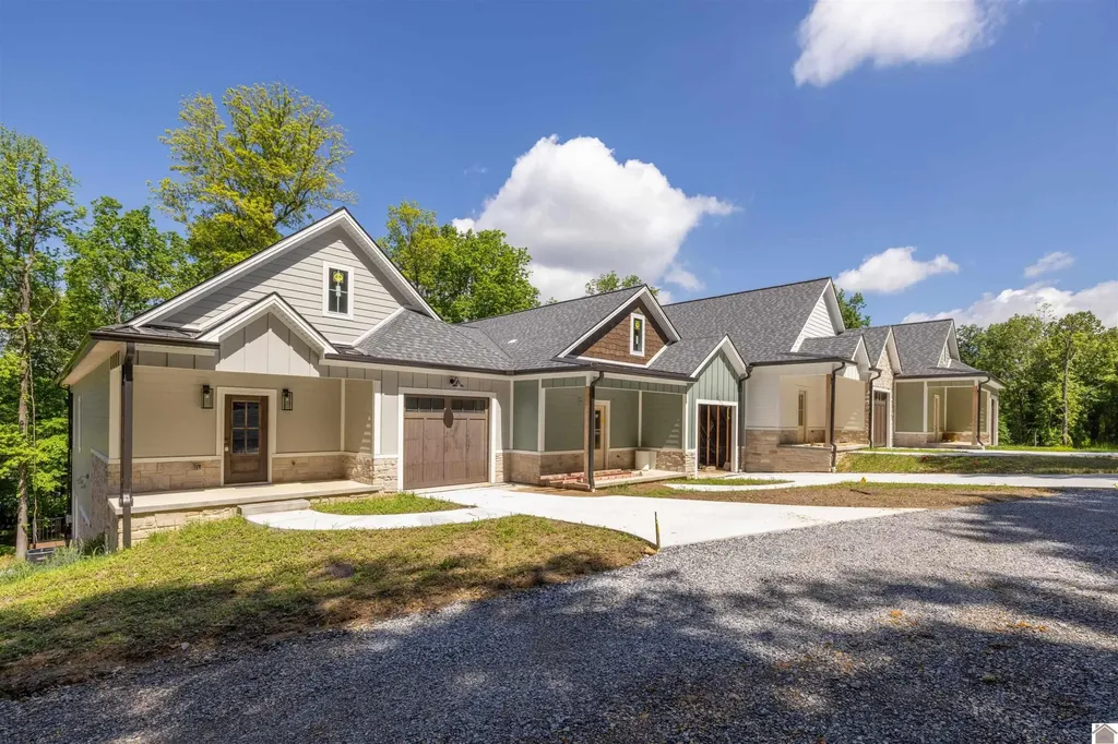 1152 Eagle Rest Drive Grand Rivers KY 42045