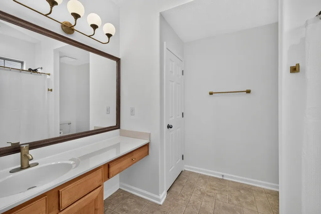 2513 Sun Seeker Court Lexington KY 40503