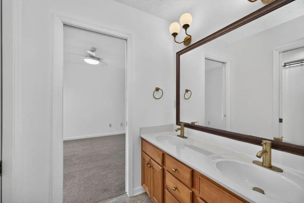 2513 Sun Seeker Court Lexington KY 40503