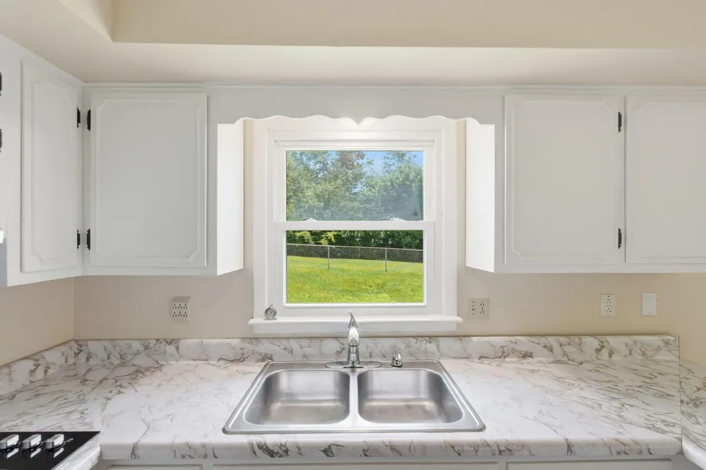150 Mountain View Drive Berea KY 40403
