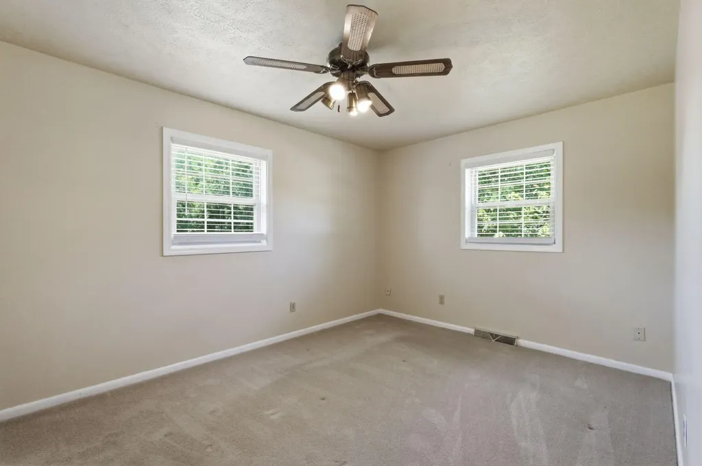 150 Mountain View Drive Berea KY 40403