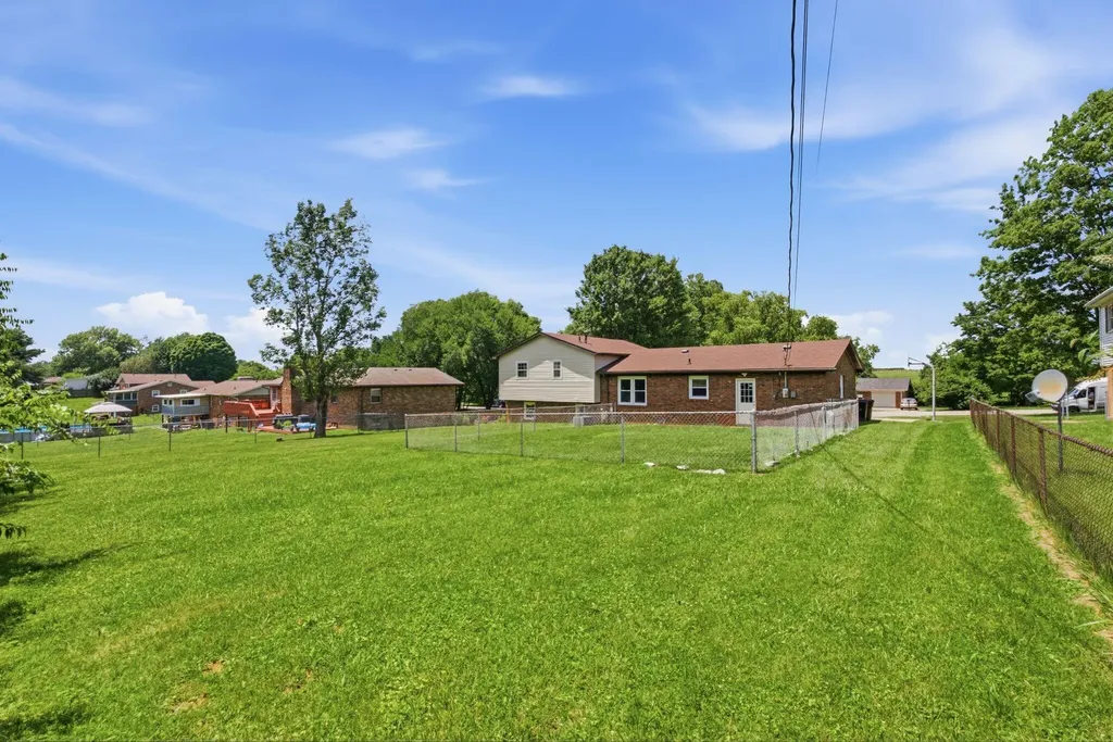 150 Mountain View Drive Berea KY 40403