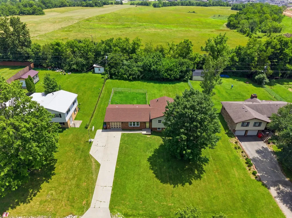 150 Mountain View Drive Berea KY 40403