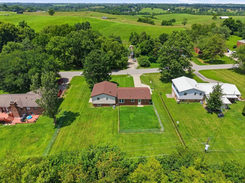 150 Mountain View Drive Berea KY 40403