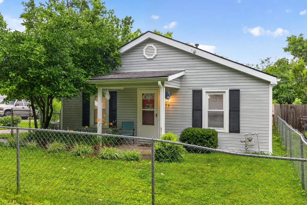 79 Lucas Lane Nicholasville KY 40356