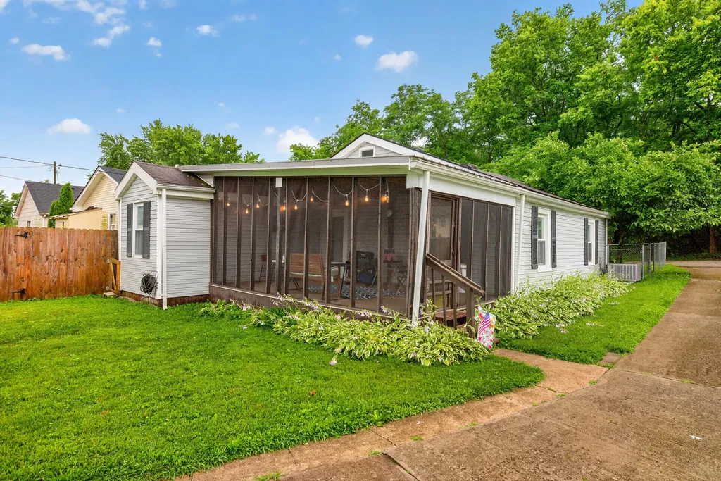 79 Lucas Lane Nicholasville KY 40356