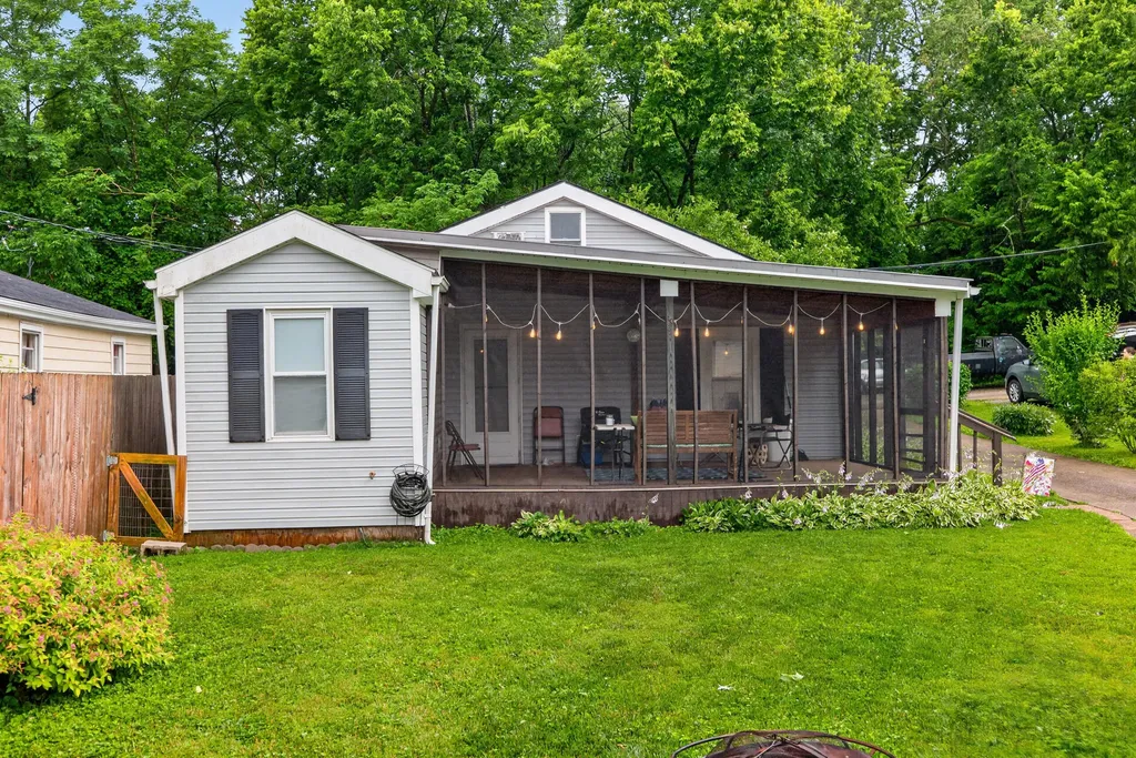 79 Lucas Lane Nicholasville KY 40356