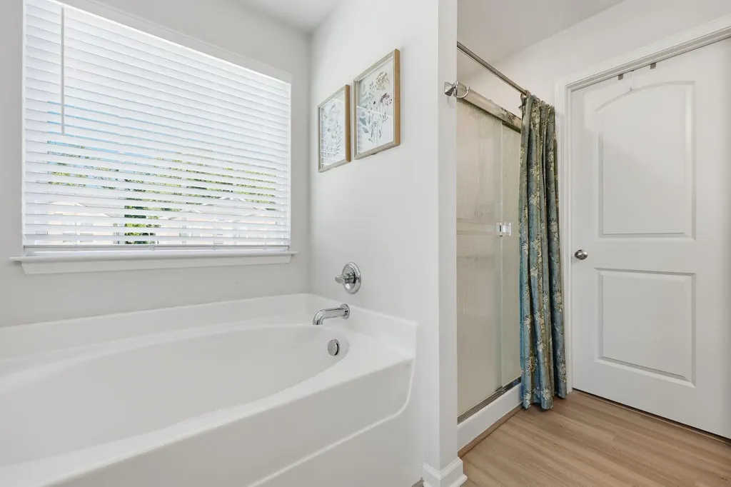 1501 Flemishbond Path Lexington KY 40509