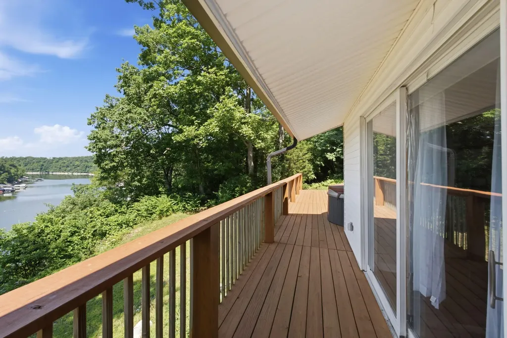 200 Lakeview Point Road Harrodsburg KY 40330