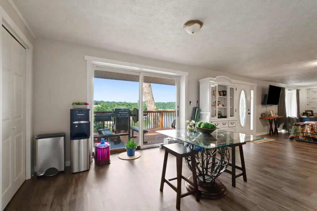 200 Lakeview Point Road Harrodsburg KY 40330