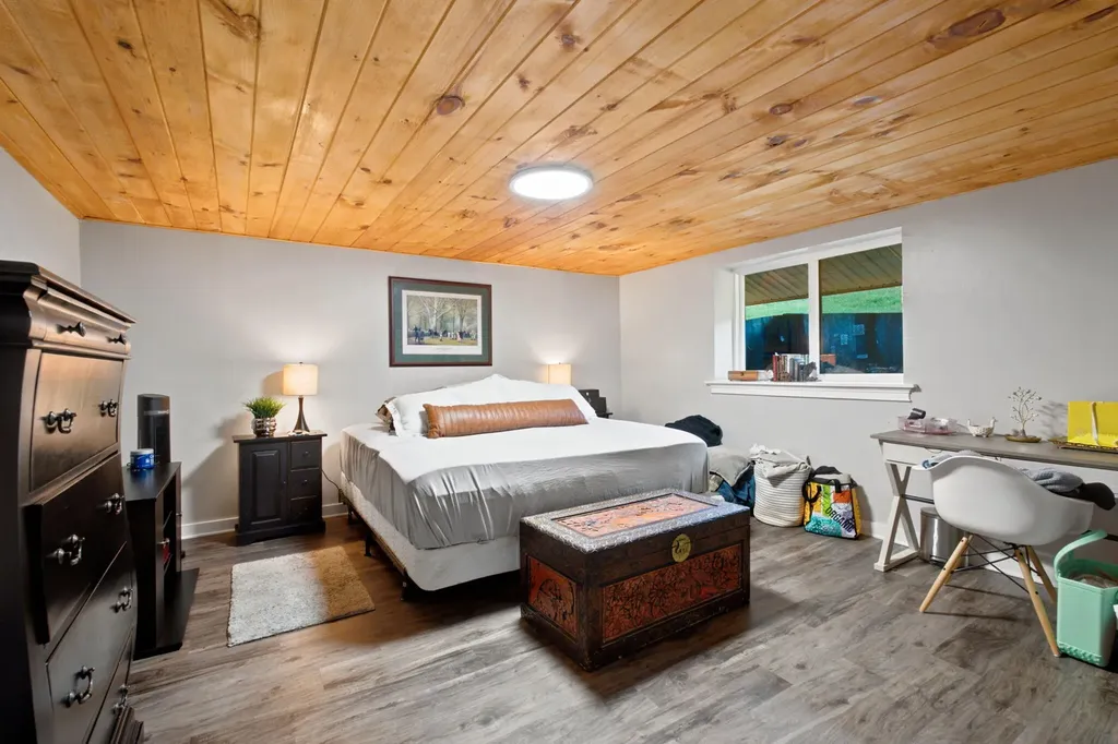 200 Lakeview Point Road Harrodsburg KY 40330