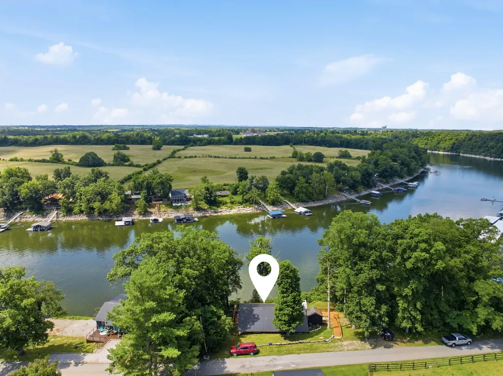 200 Lakeview Point Road Harrodsburg KY 40330