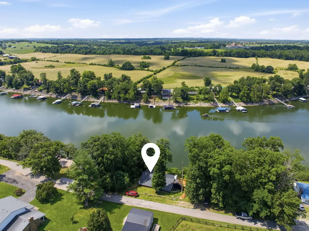 200 Lakeview Point Road Harrodsburg KY 40330