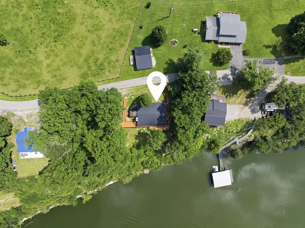 200 Lakeview Point Road Harrodsburg KY 40330