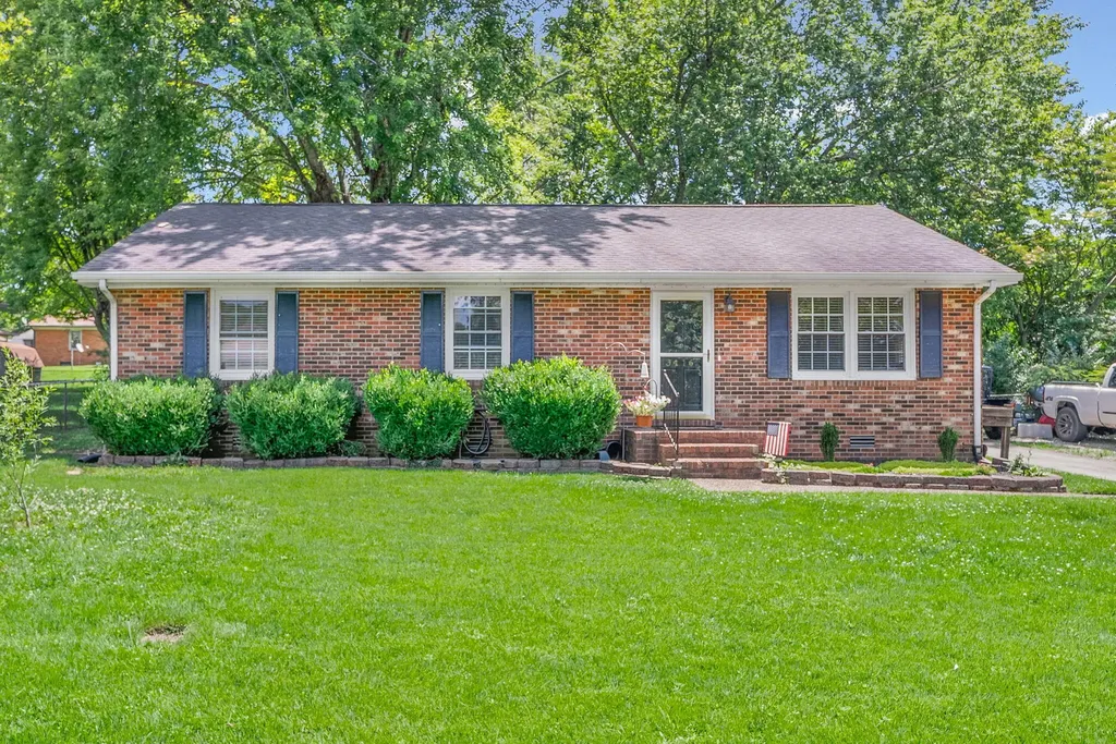 3416 Greenwood Drive Hopkinsville KY 42240