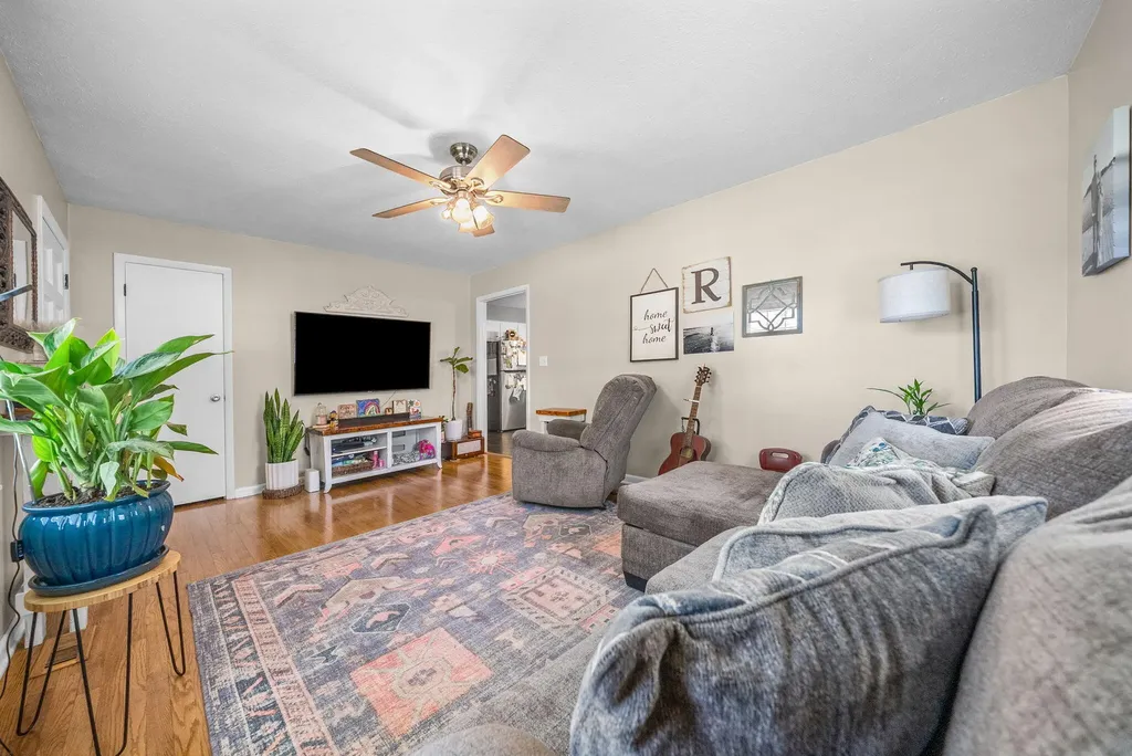 3416 Greenwood Drive Hopkinsville KY 42240