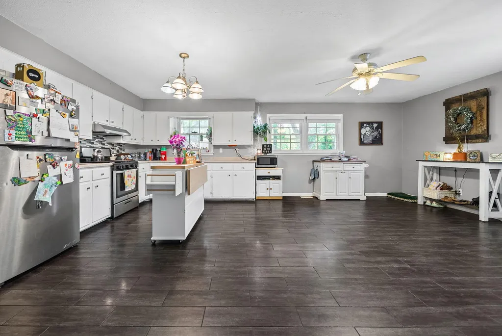 3416 Greenwood Drive Hopkinsville KY 42240